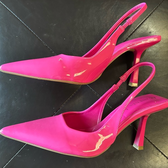 Anne Klein Pink High Heeled sling back Pumps - Picture 3 of 7